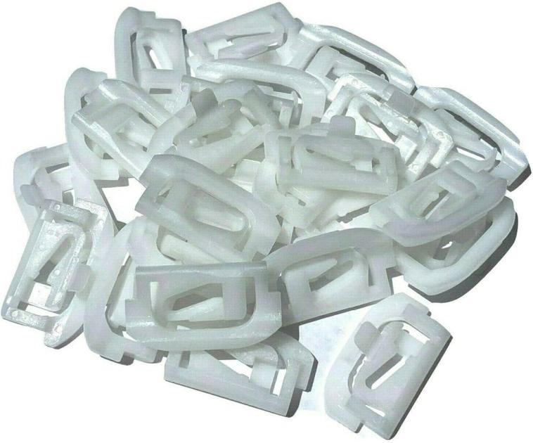 Redline Restomotive 1975-1981 Camaro / Firebird Rear Glass Molding Clip Set, Without Vinyl Top