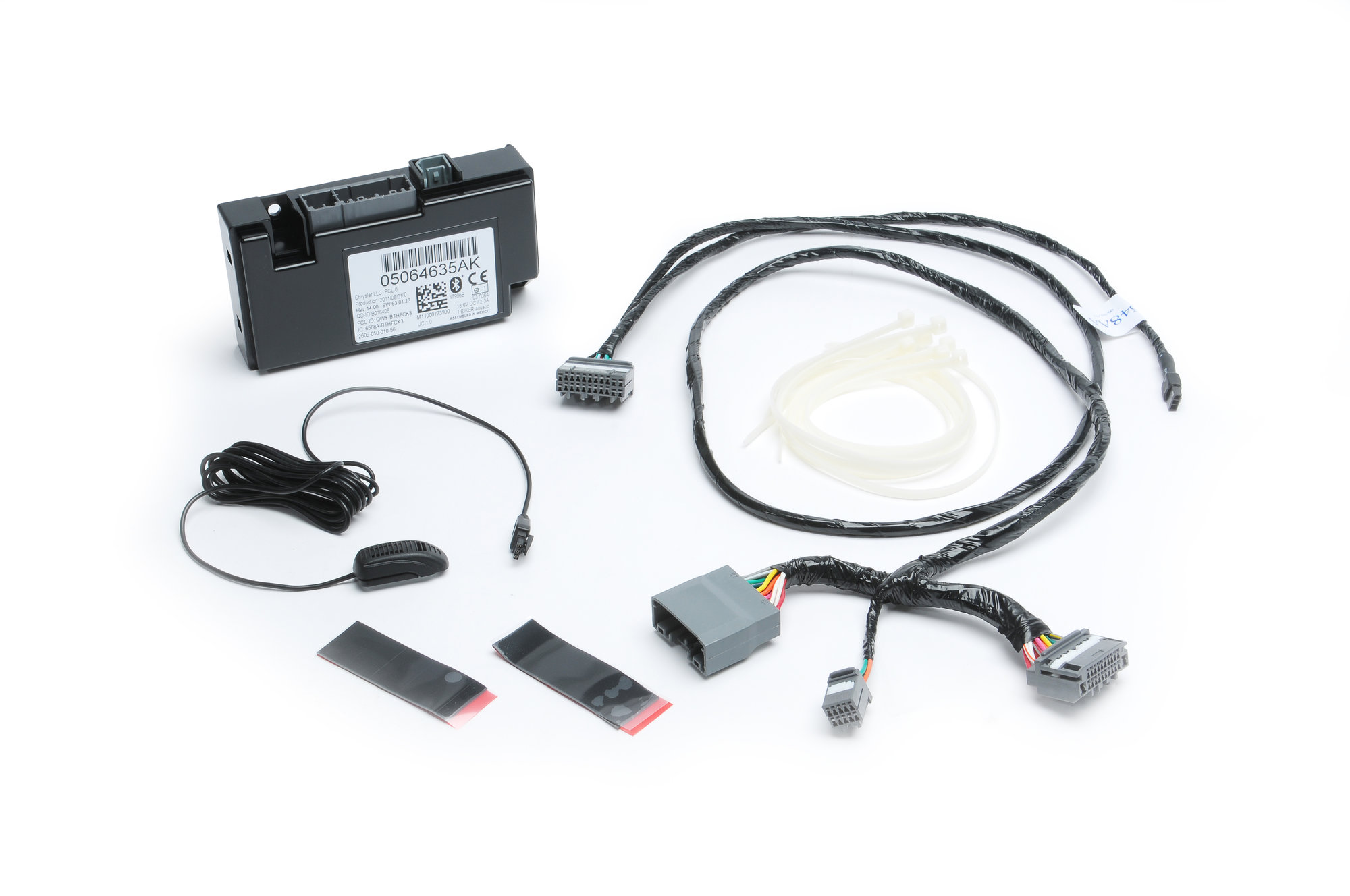 Mopar 82212159 UConnect Phone Kit with iPod Integration for 07-18 Jeep Wrangler JK, Grand Cherokee WK2 & Liberty KK