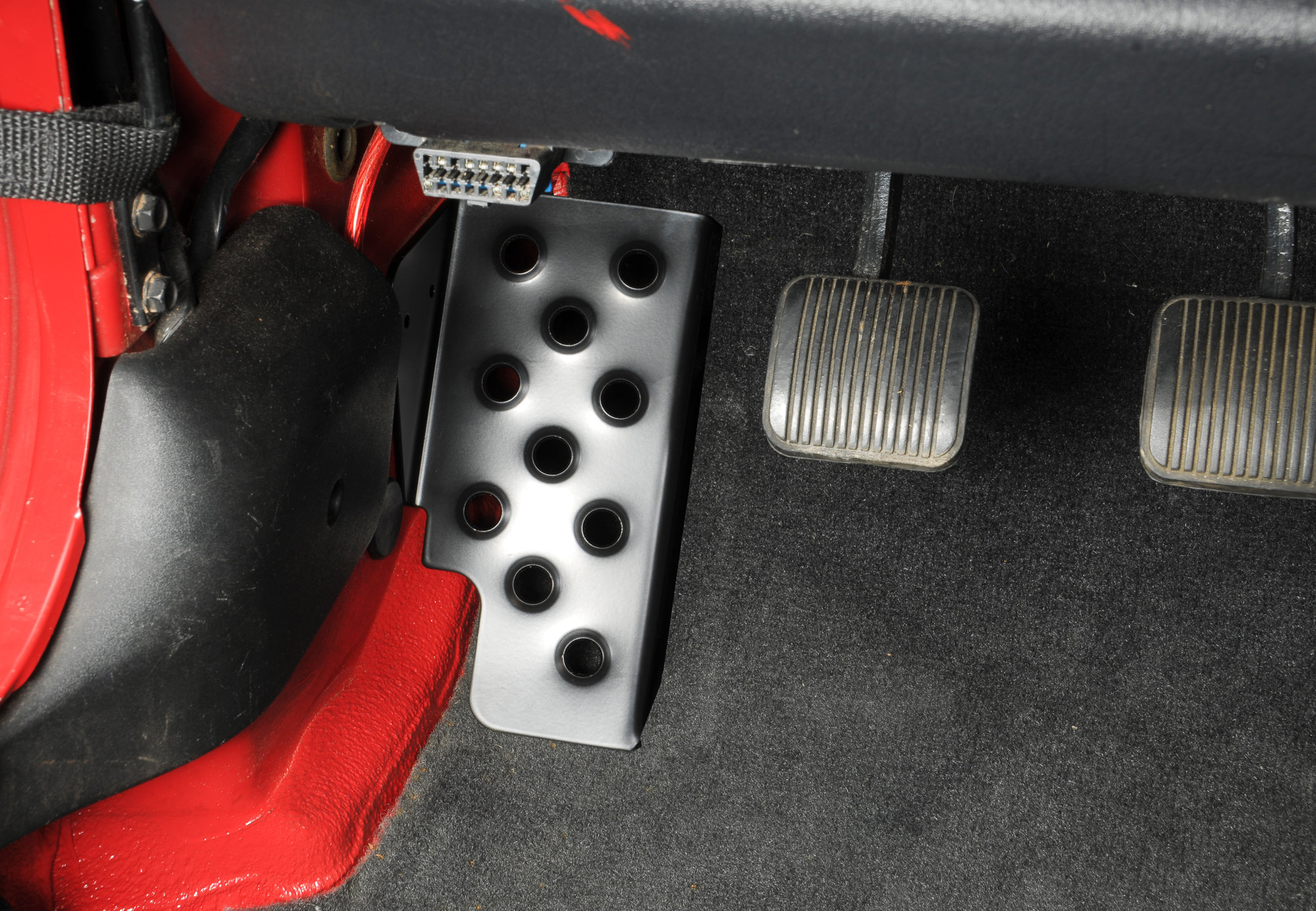 Mountain Off-Road DP9706DS MORE Drivers Side Dead Pedal for 97-06 Jeep Wrangler TJ & Unlimited