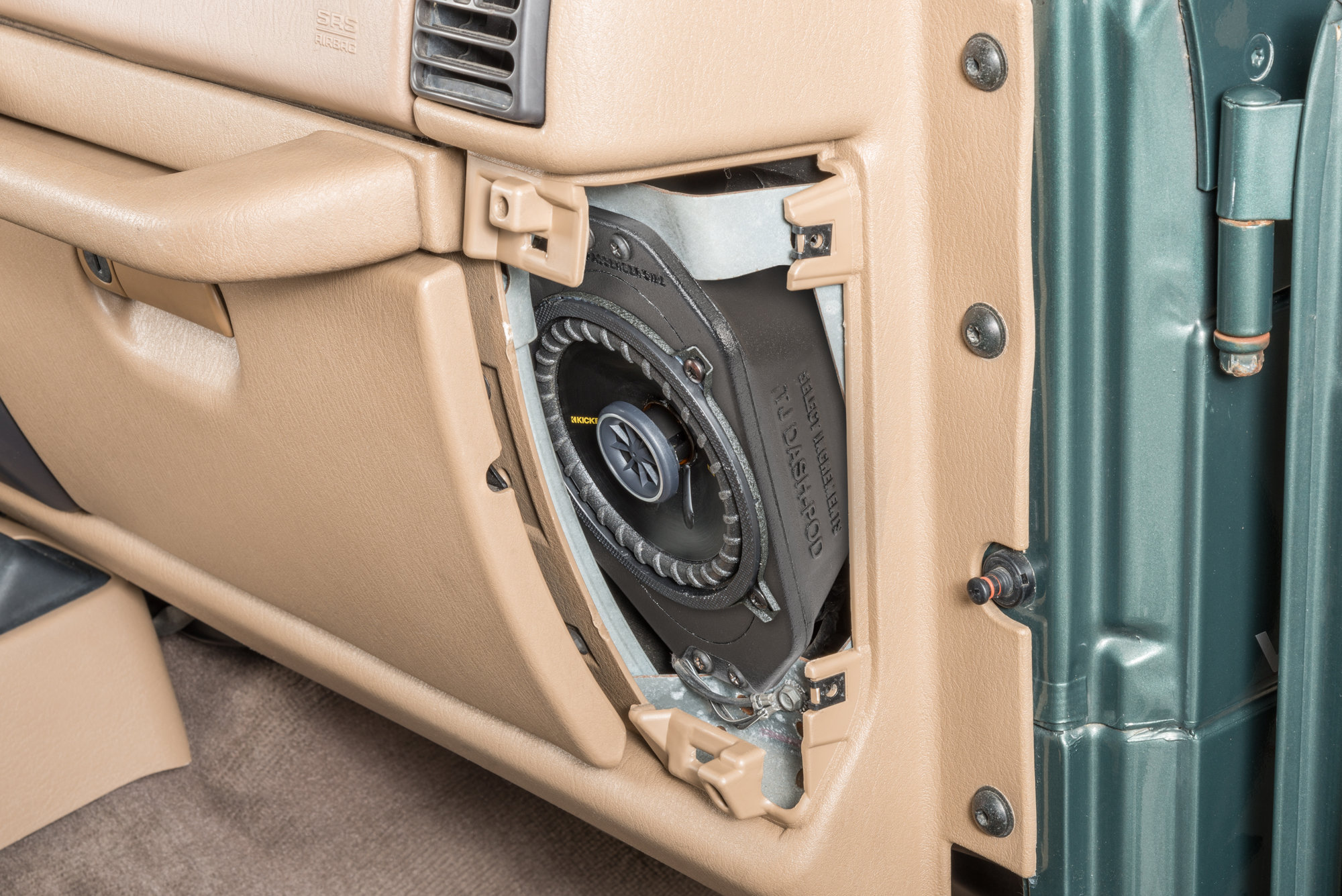Select Increments Dash Pod Enclosures with 5.25" Kicker Speakers for 97-06 Jeep Wrangler TJ & Unlimited