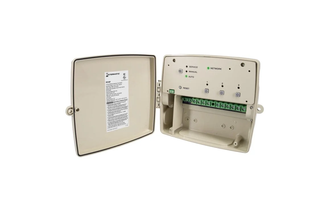 WiFi Pool Controller 120-277 VAC 3 Circuit 2-SPDT/1DPDT with SPDT – PE733P